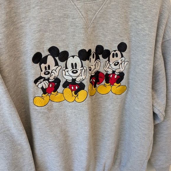Vintage The Disney Catalog Mickey Mouse Crewneck Sweatshirt Small - Picture 2 of 5
